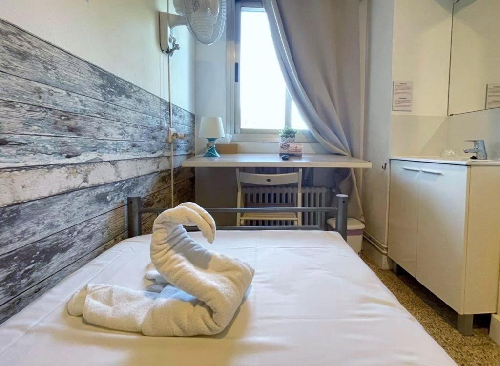Suits You: Adults-only Centro Historico With Auto Check-in Hotel Valência