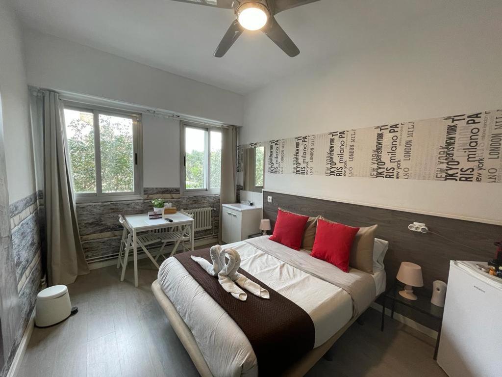 Suits You: Adults-only Centro Historico With Auto Check-in Hotel Valência