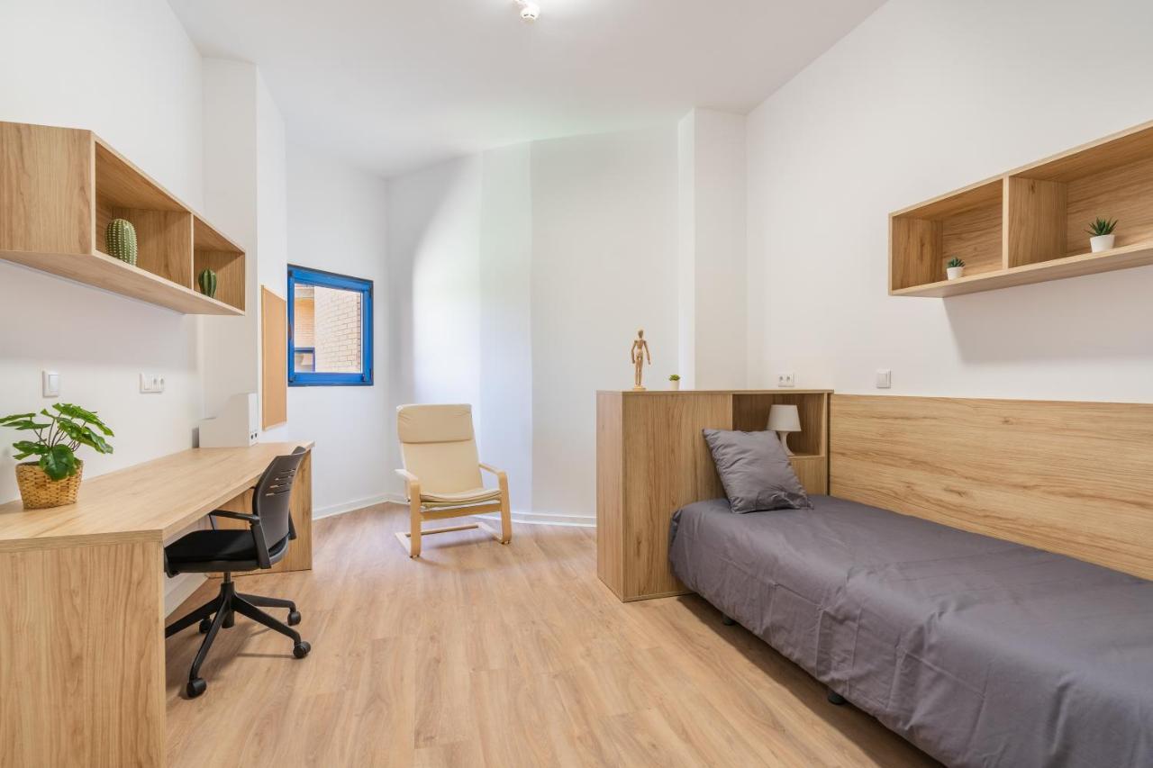 Apartment Juvenil Colegio Mayor Galileo Galilei *