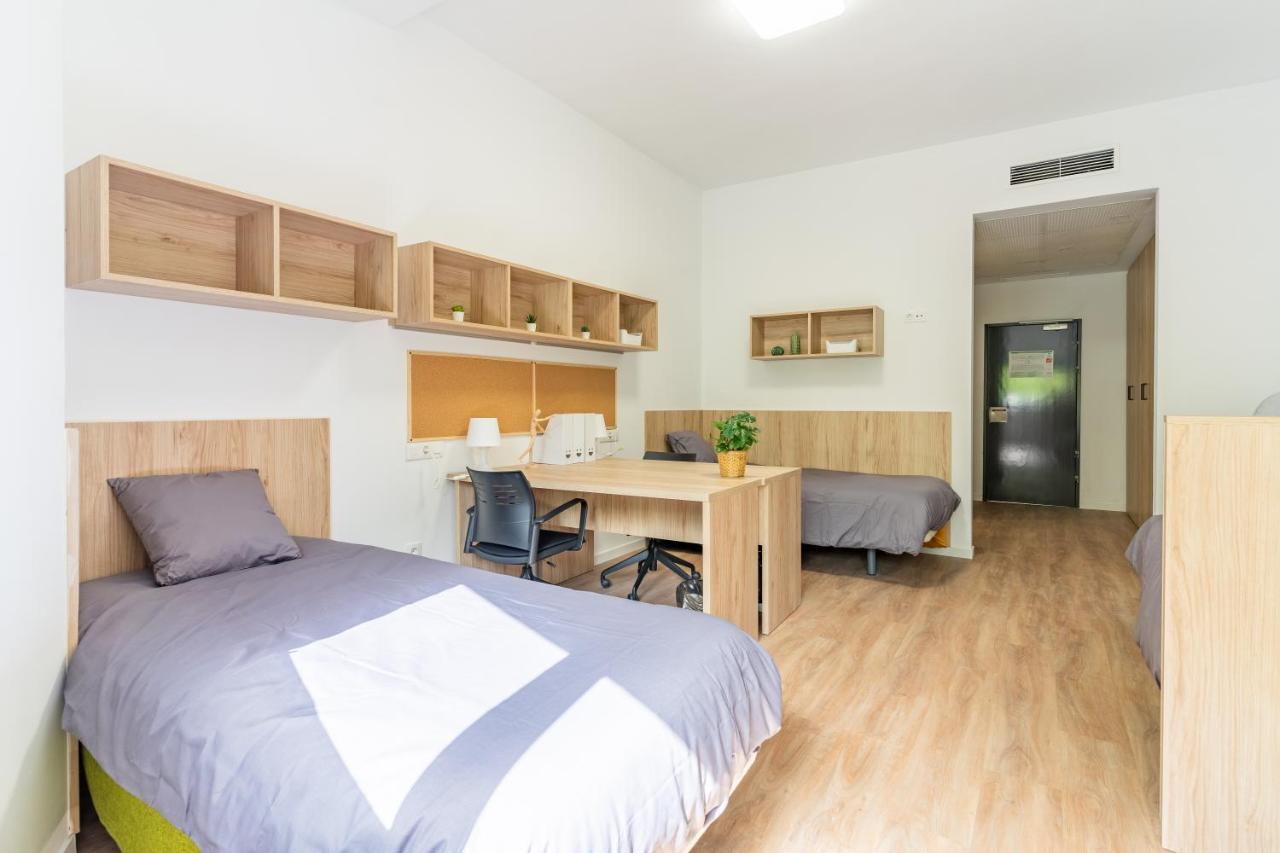 Juvenil Colegio Mayor Galileo Galilei Apartment