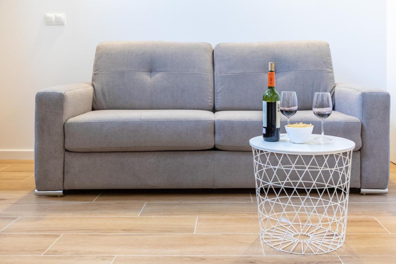 Travel Habitat Alameda Suites. Apartment Valencia