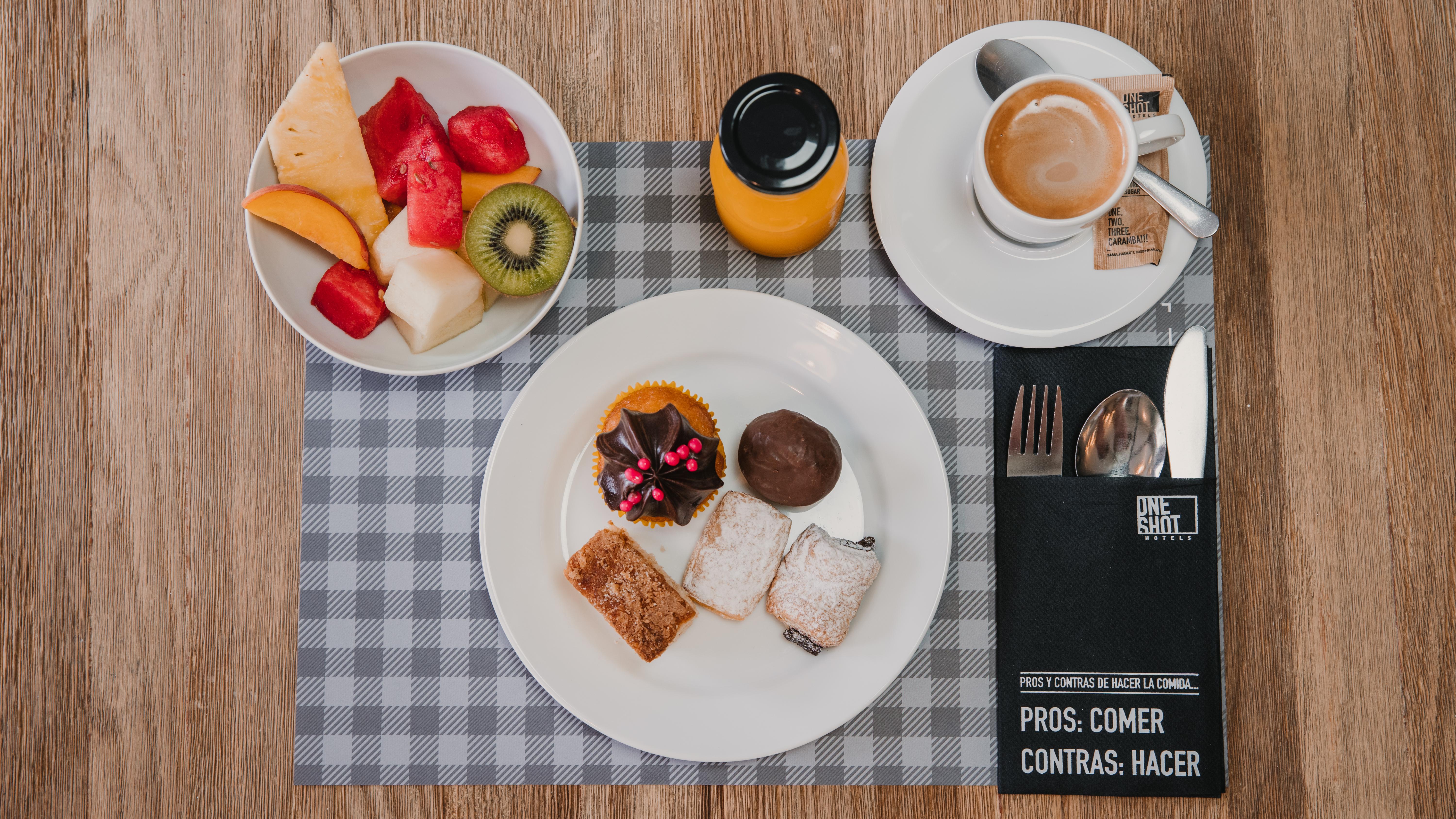 One Shot Palacio Reina Victoria 04 Hotel 4*