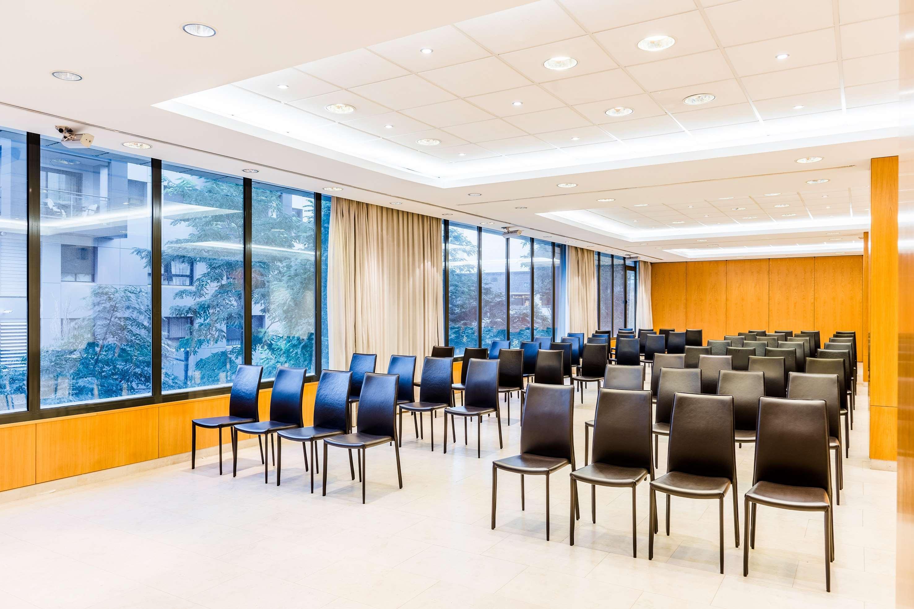 Oceanic Affiliated By Meliá 4* Valencia