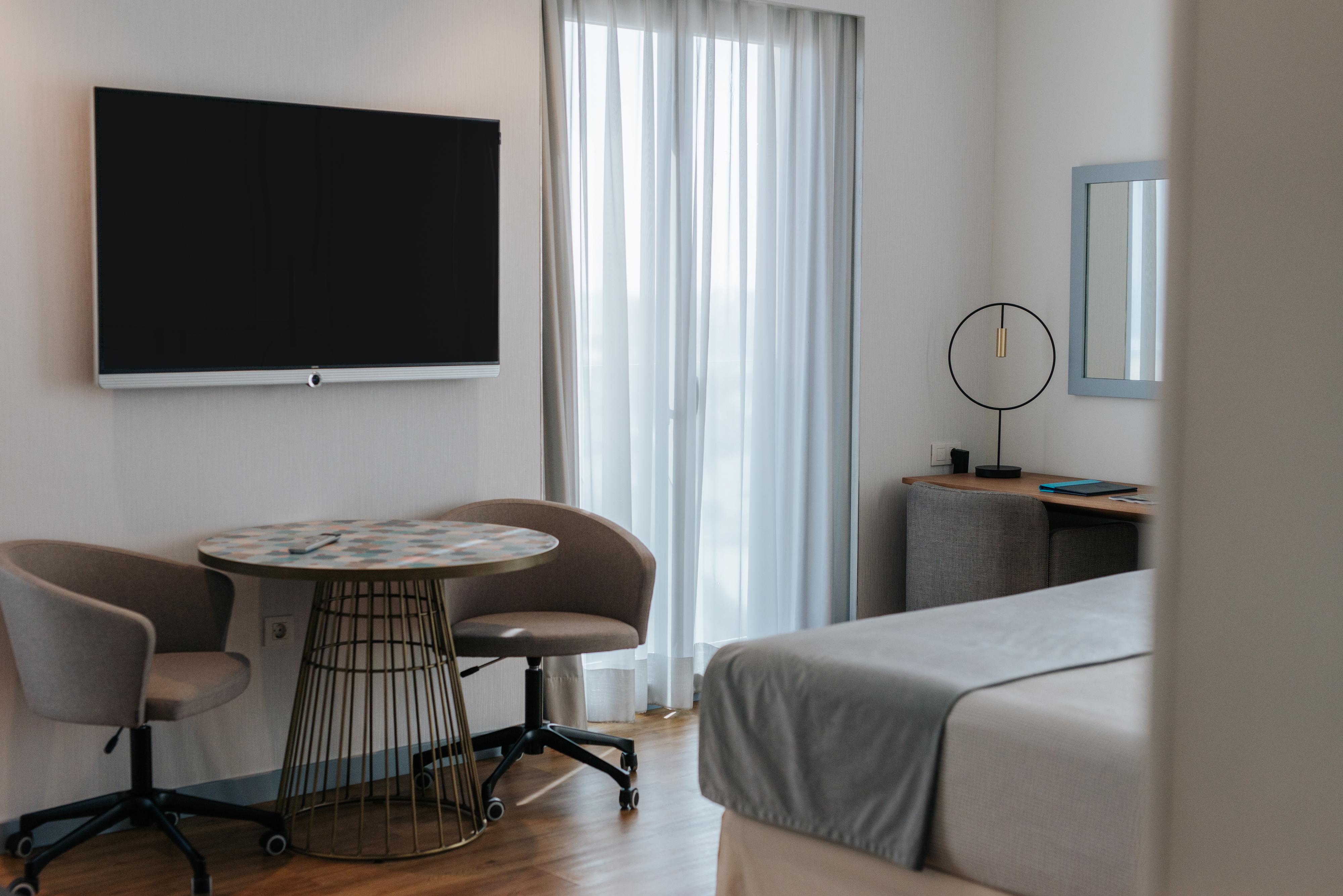 Neptuno Hotel 4*