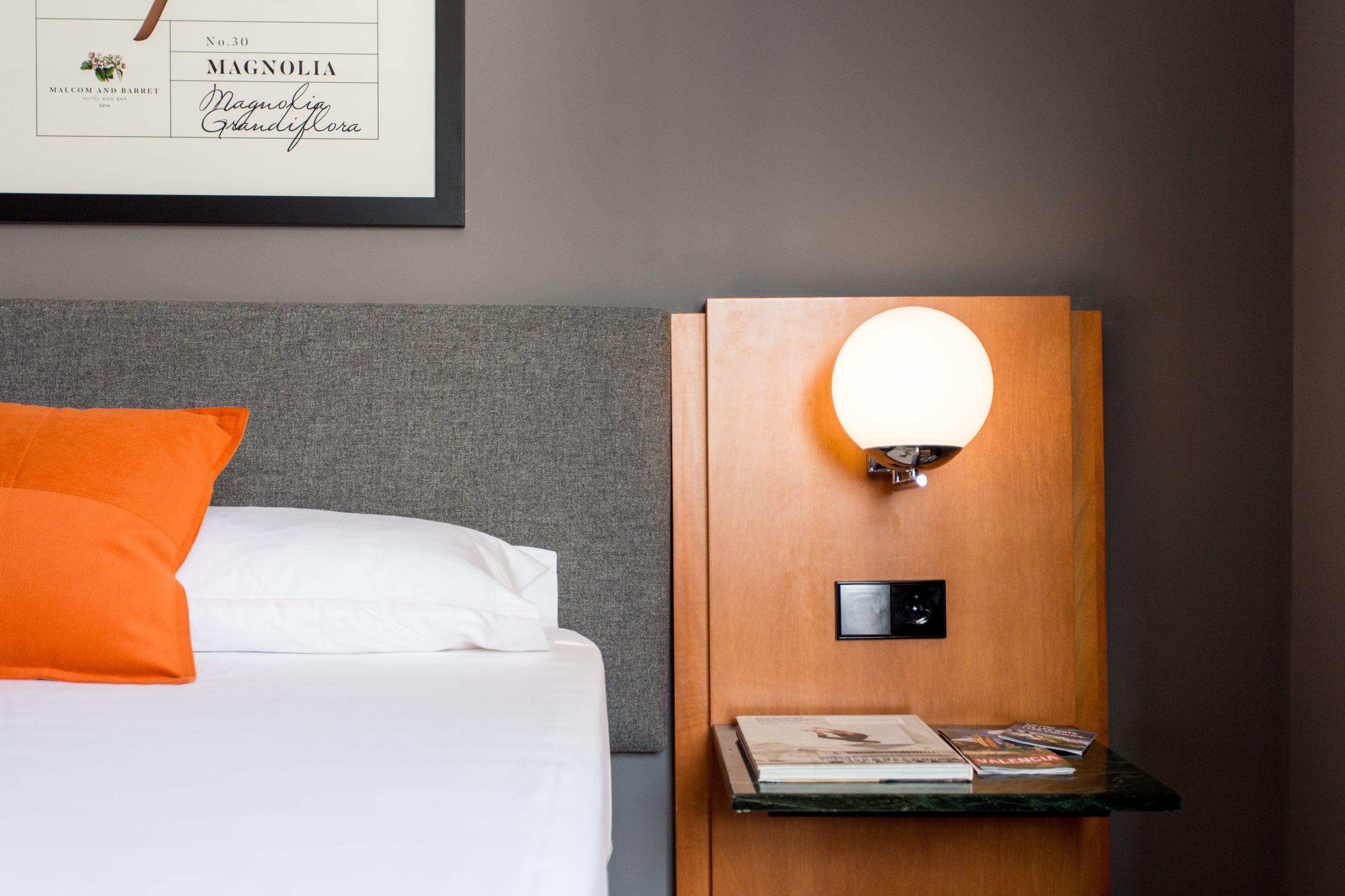 Malcom And Barret Hotel 3*