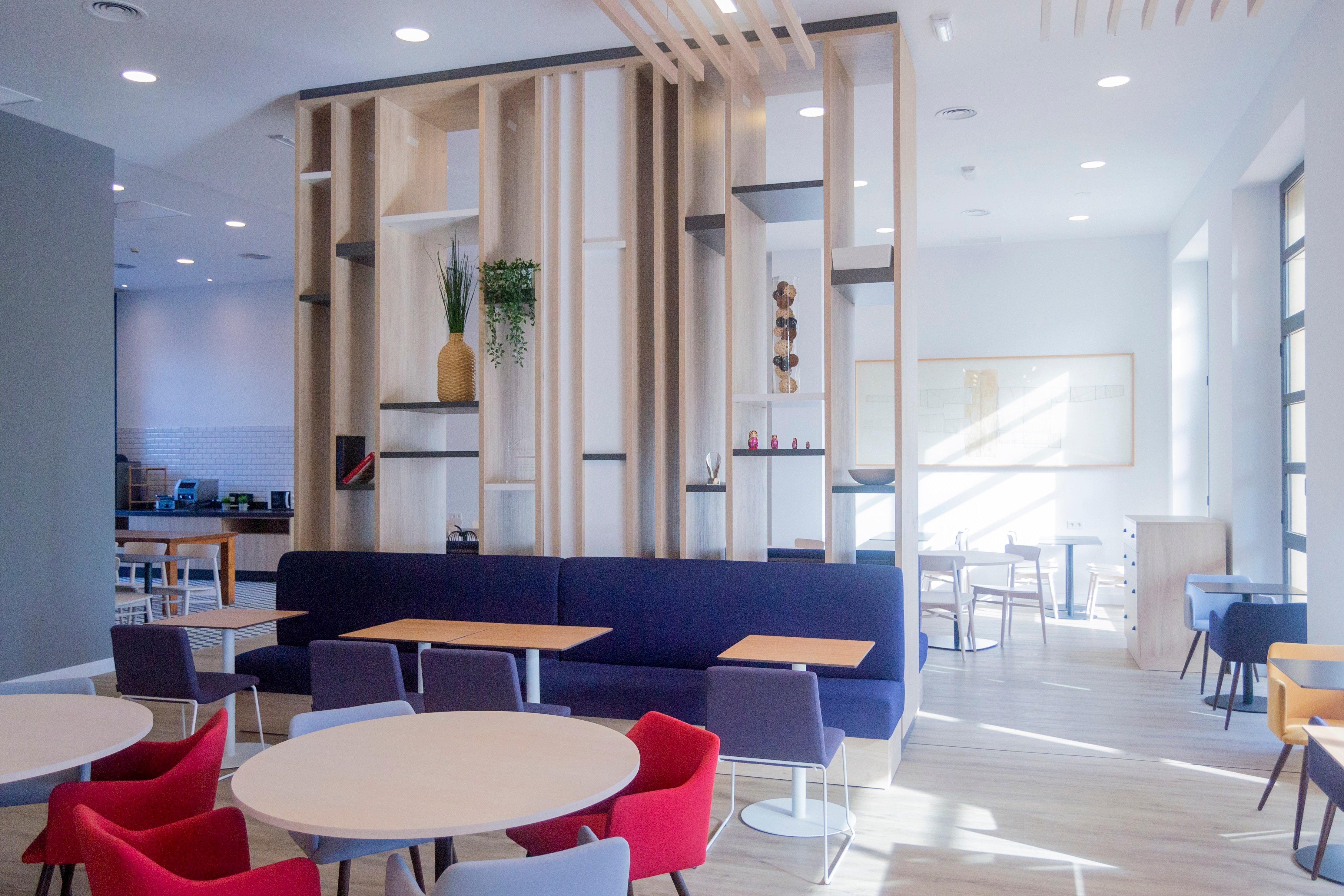 Express Ciudad De Ciencias By Ihg Hotel 3*