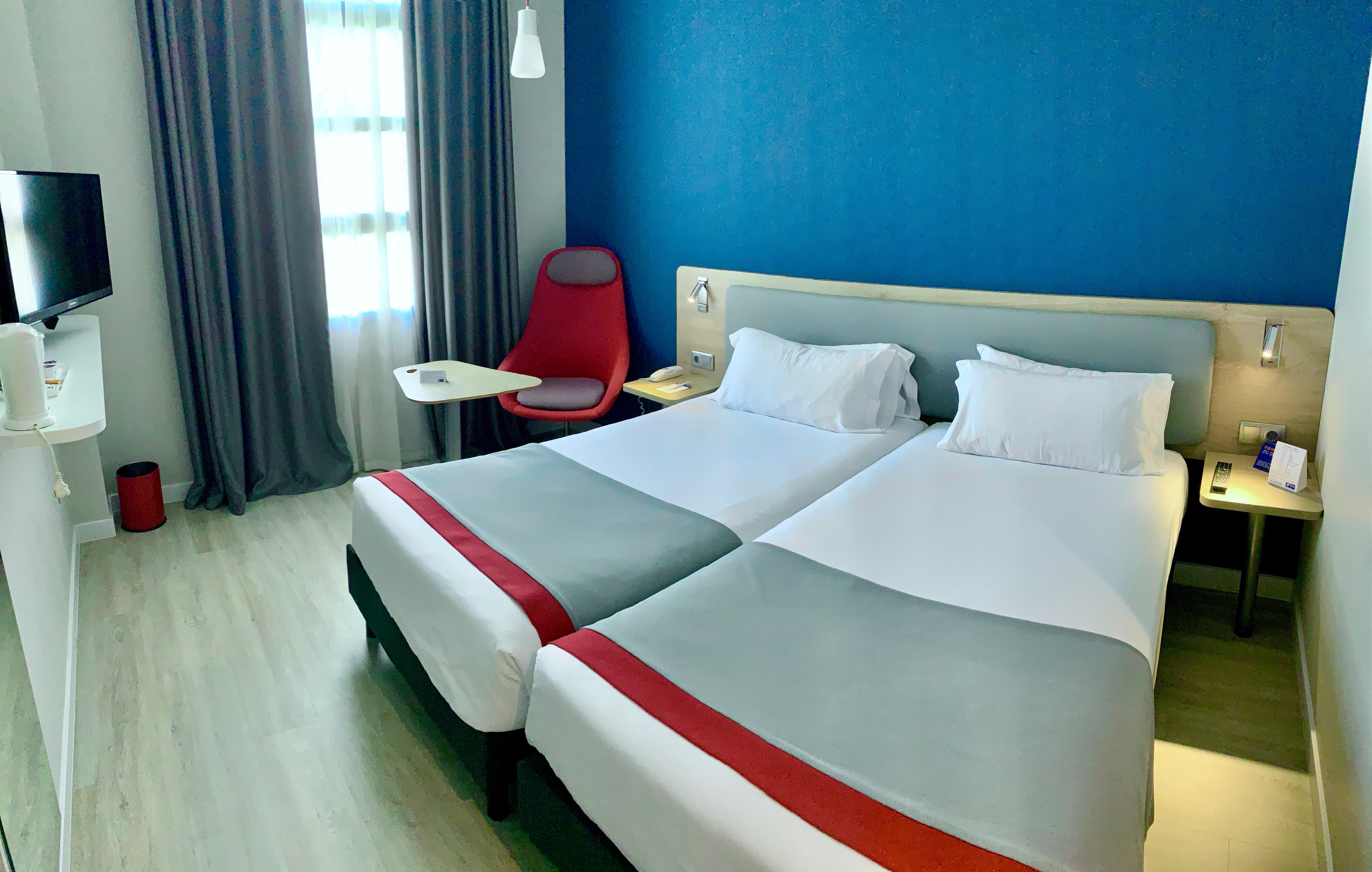 Hotel Express Ciudad De Ciencias By Ihg 3*