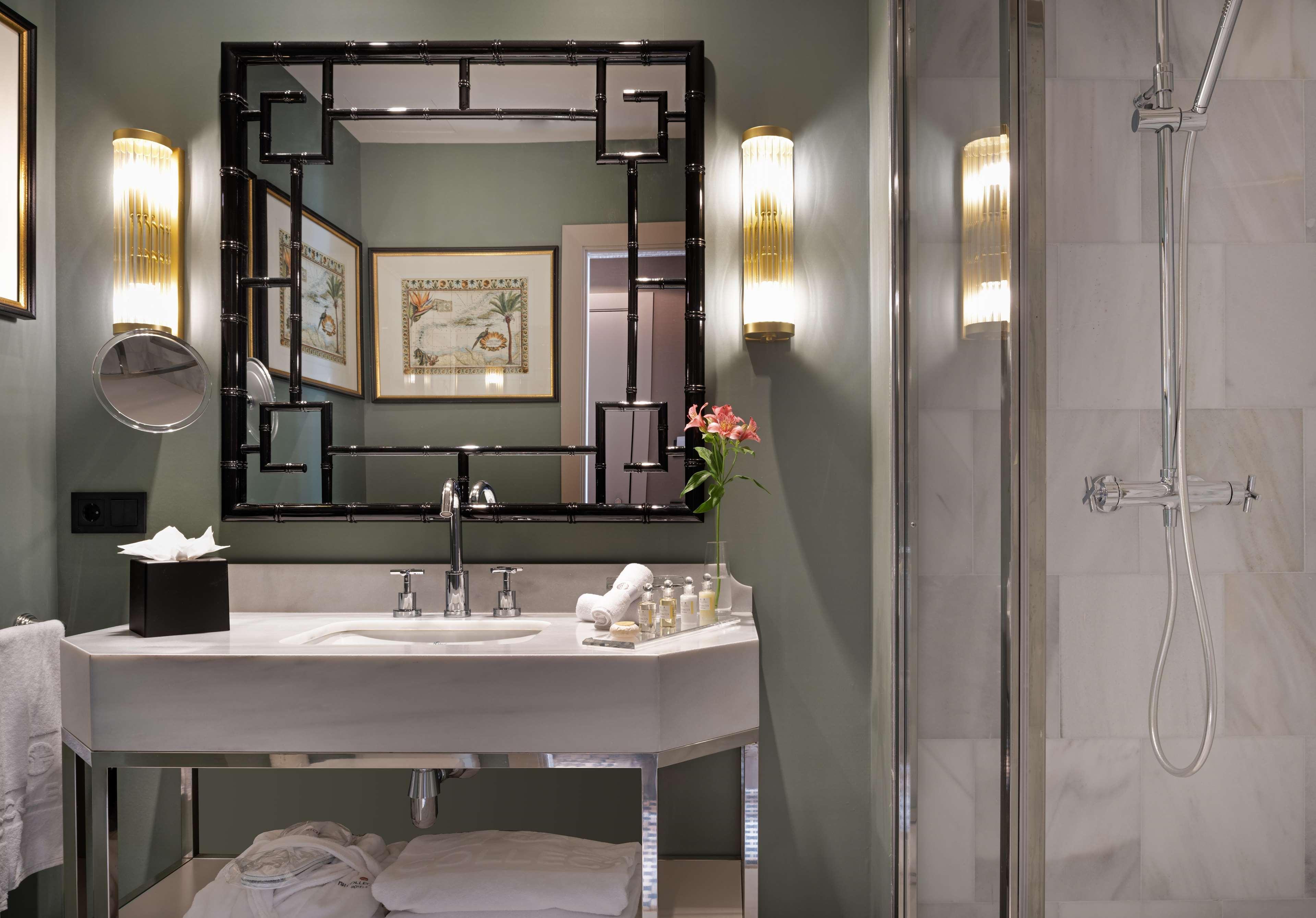 Nh Collection Colon Hotel 4*