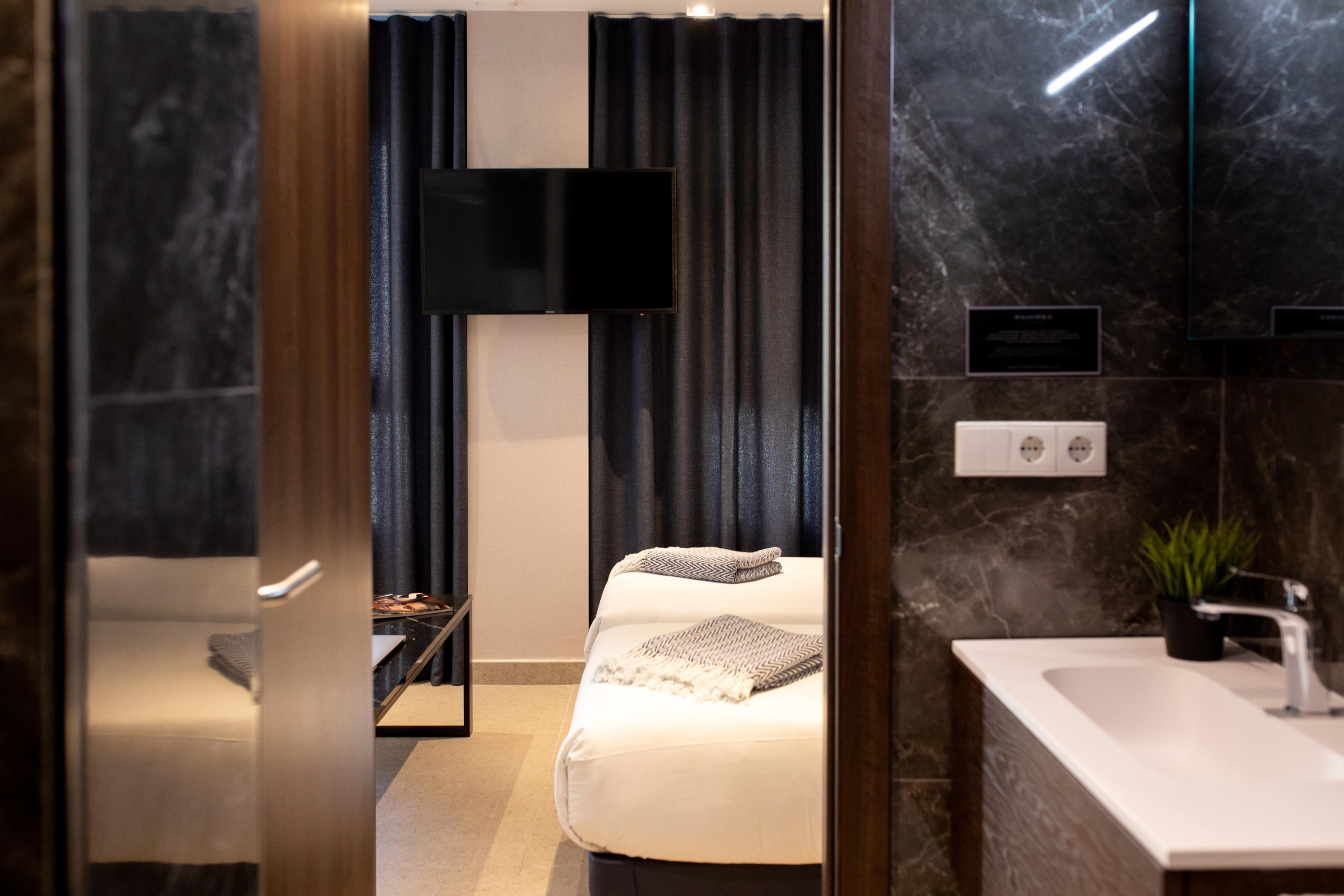 Ramirez Flats Aparthotel 4*