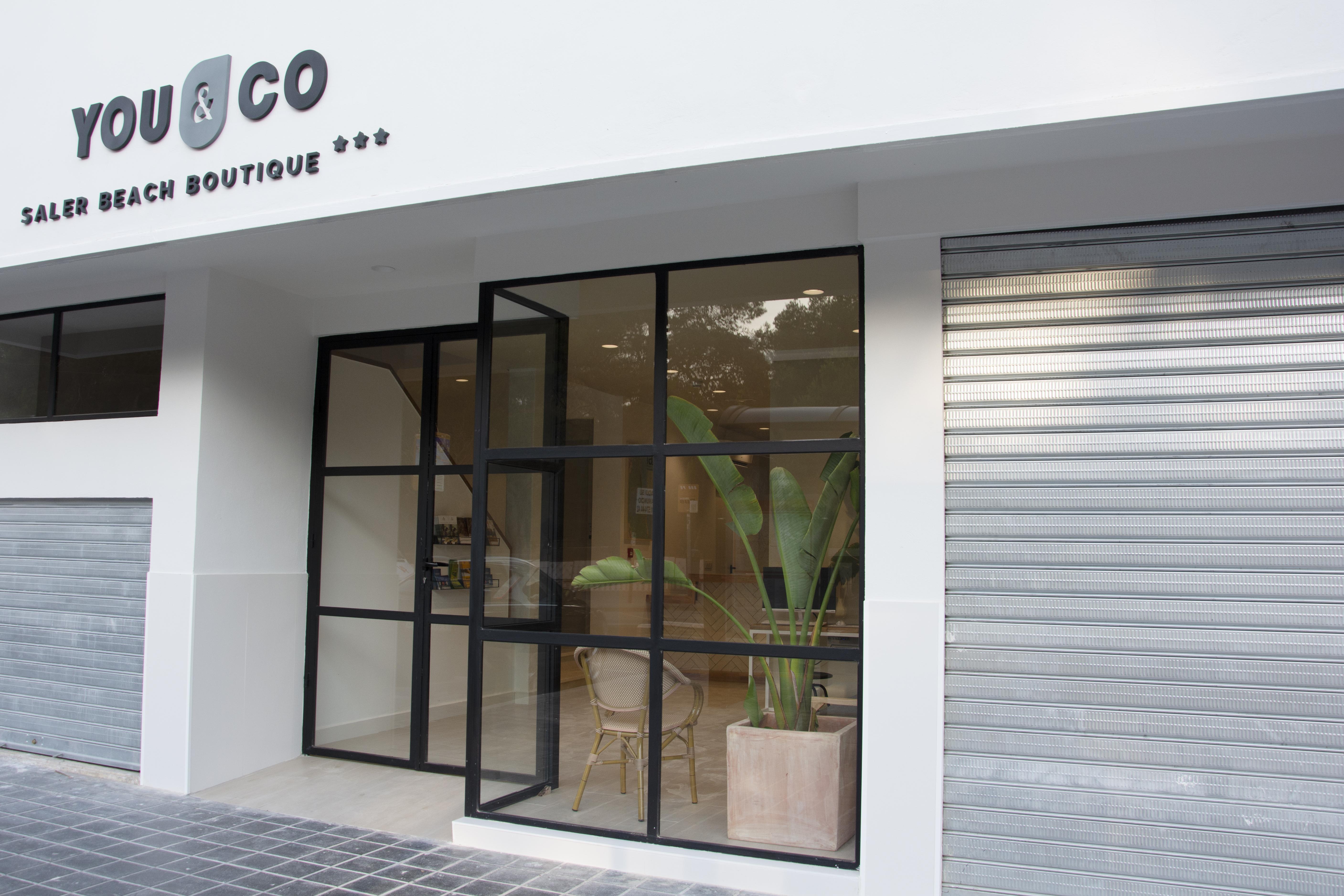 & Co. Saler Boutique Hotel 3*