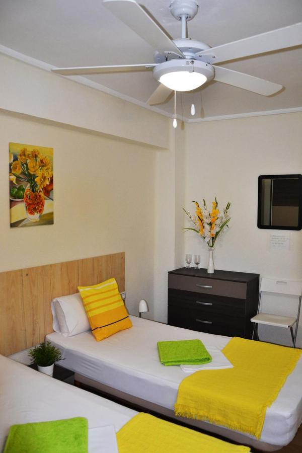 Double Cozy Room. Ruzafa - Perfect Place To Homestay Valencia