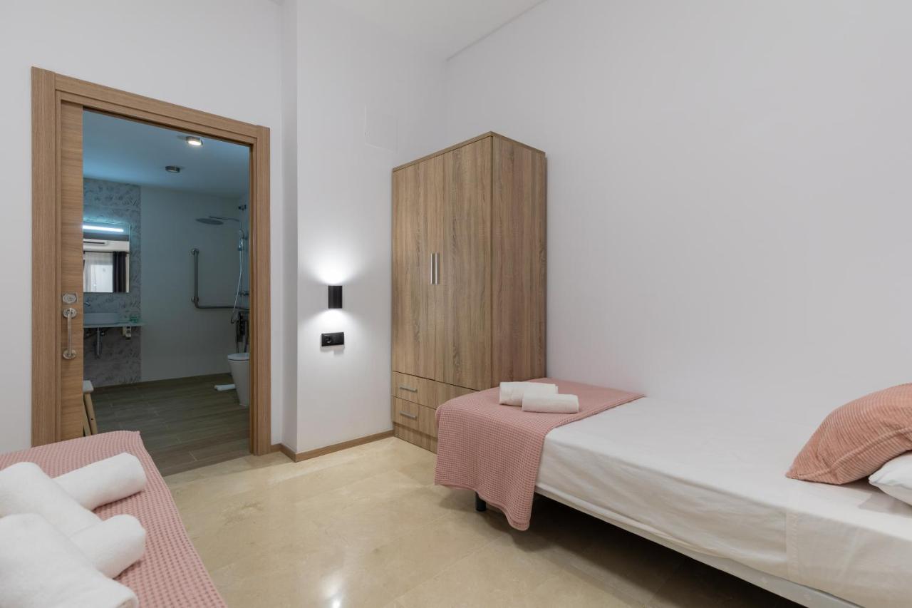 Travel Habitat La Marina Real Apartment *
