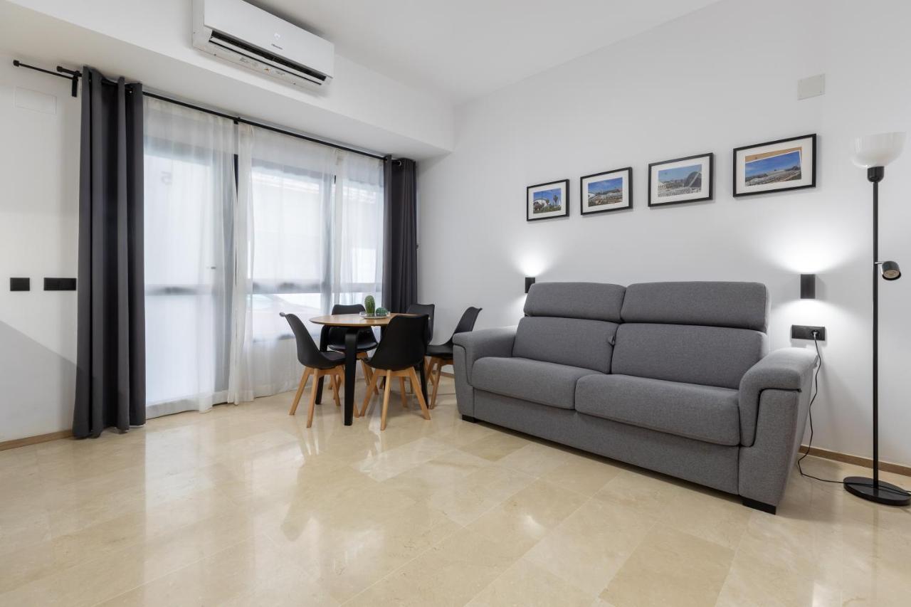 Travel Habitat La Marina Real *