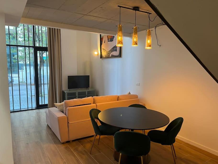 Appartement Alameda Velvet Ciudad Ciencias - Housevanlive Valencia