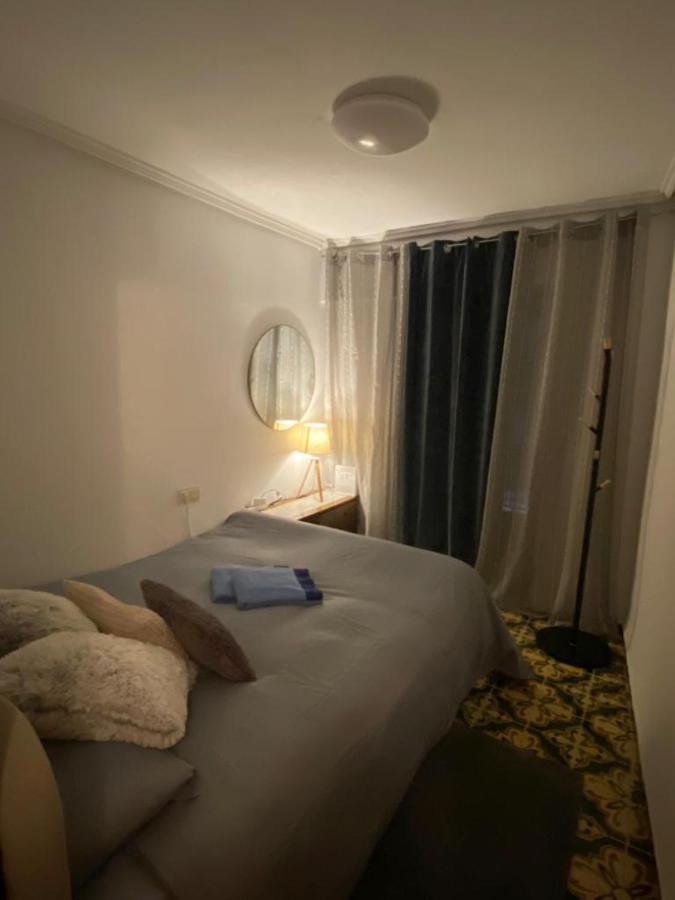 Privatunterkunft Habitacion Con Balcon Privado. *