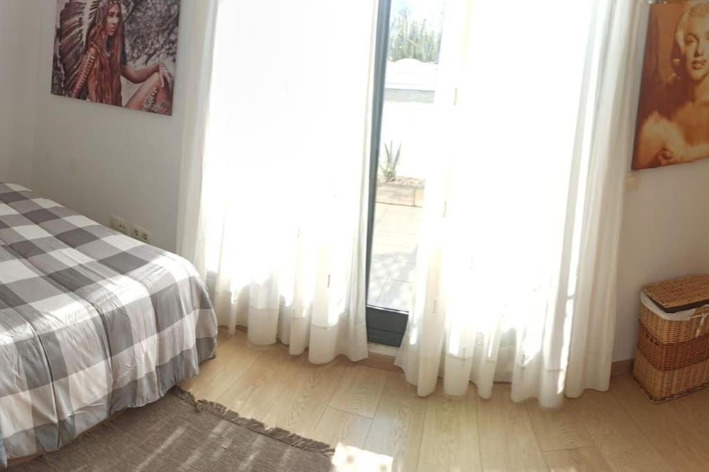 Apartment Atico En Paiporta Con 2 Grandes Terrazas *