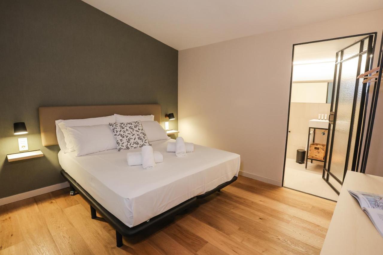 Hotel Mythic