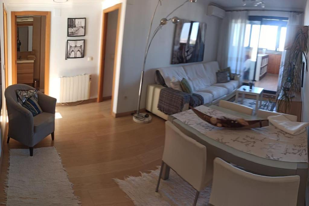 Appartement Atico En Paiporta Con 2 Grandes Terrazas Valencia