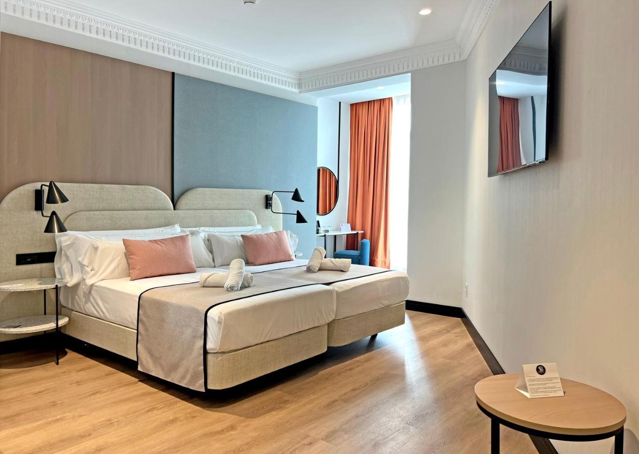 Soho Boutique Turia Hotel 4*