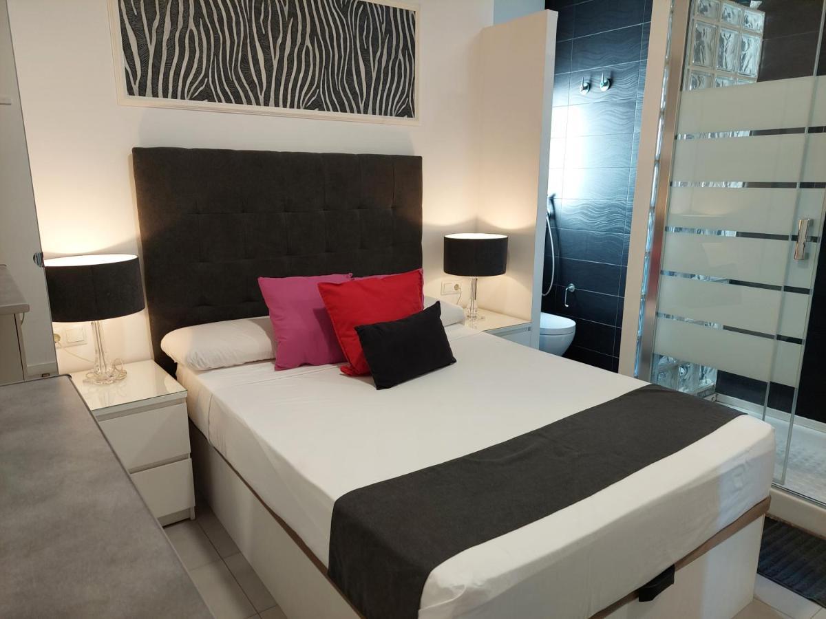 Rous - Solo Adultos Valencia