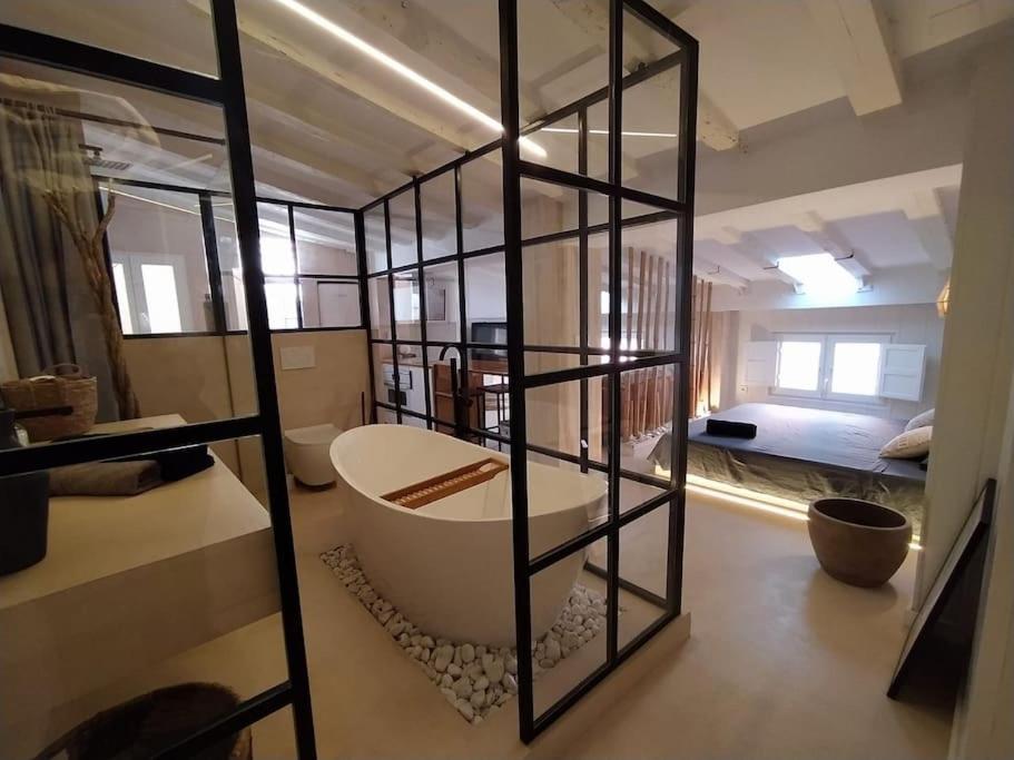 Apartment Charming Loft In The Heart Of El Carmen *