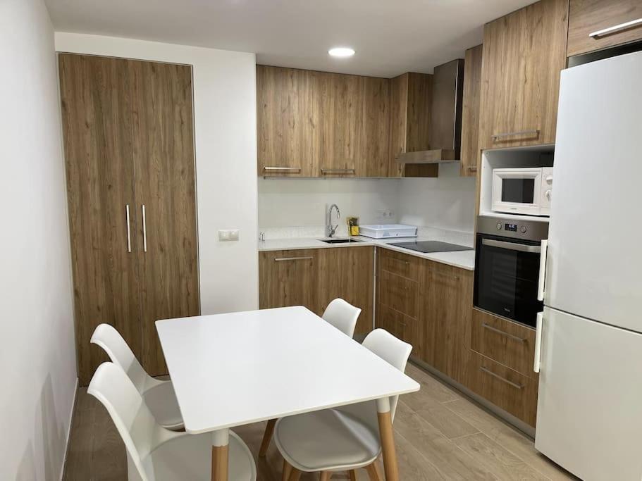 Malvarrosa 5px 2bth 5 Min Beach. Wifi. Apartment