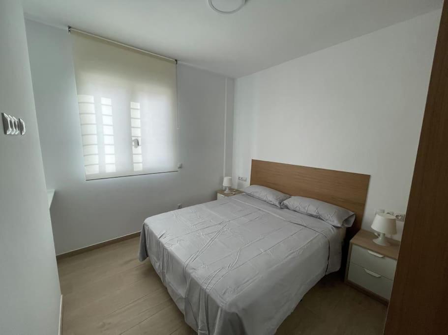 Malvarrosa 5px 2bth 5 Min Beach. Wifi.