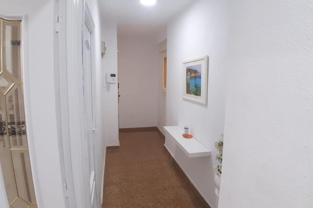 Apartment Nuevo Con Terraza Muy Cerca De La Playa Valencia