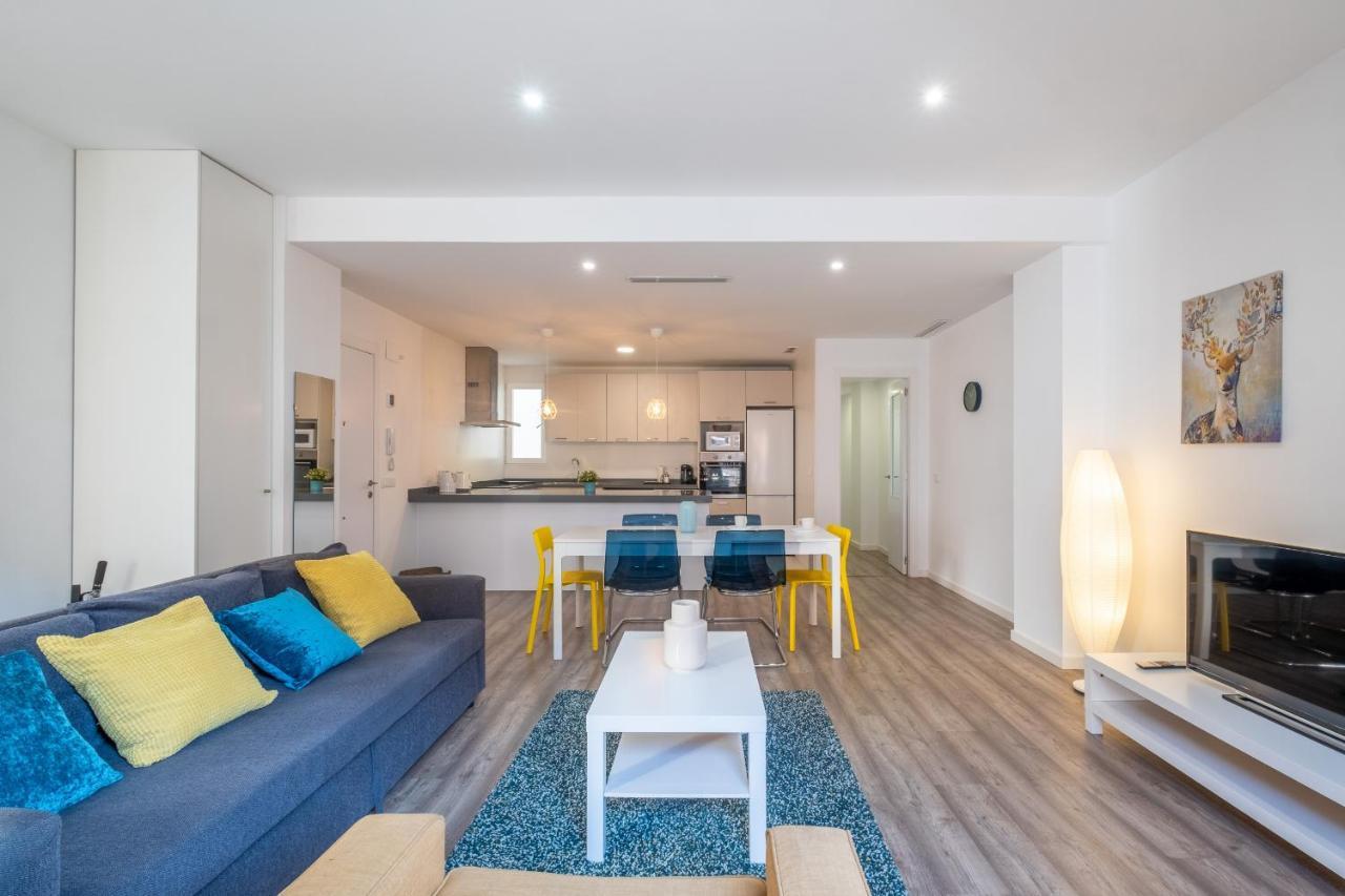 Apartment Modern, Stylish With Balcony *