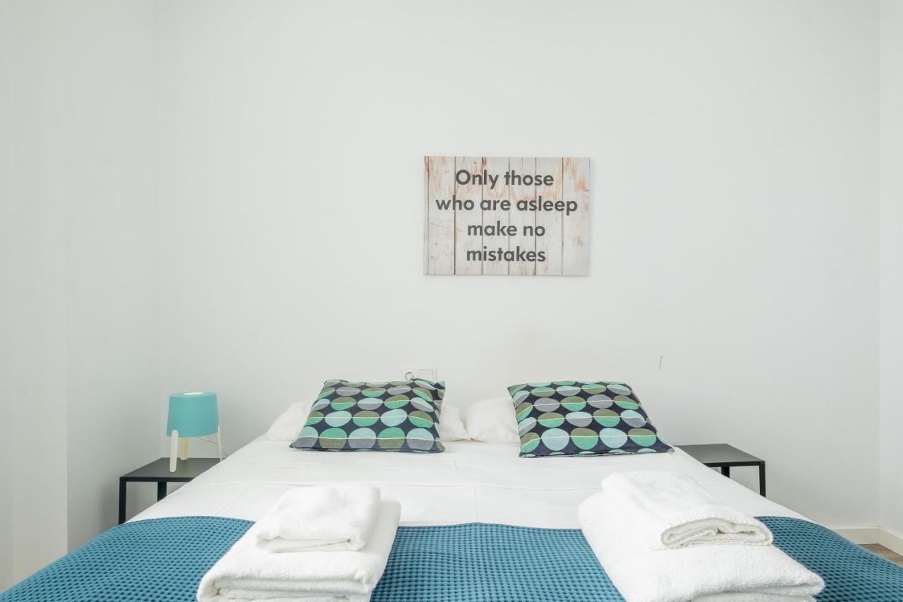 Modern, Stylish With Balcony Apartment Valencia
