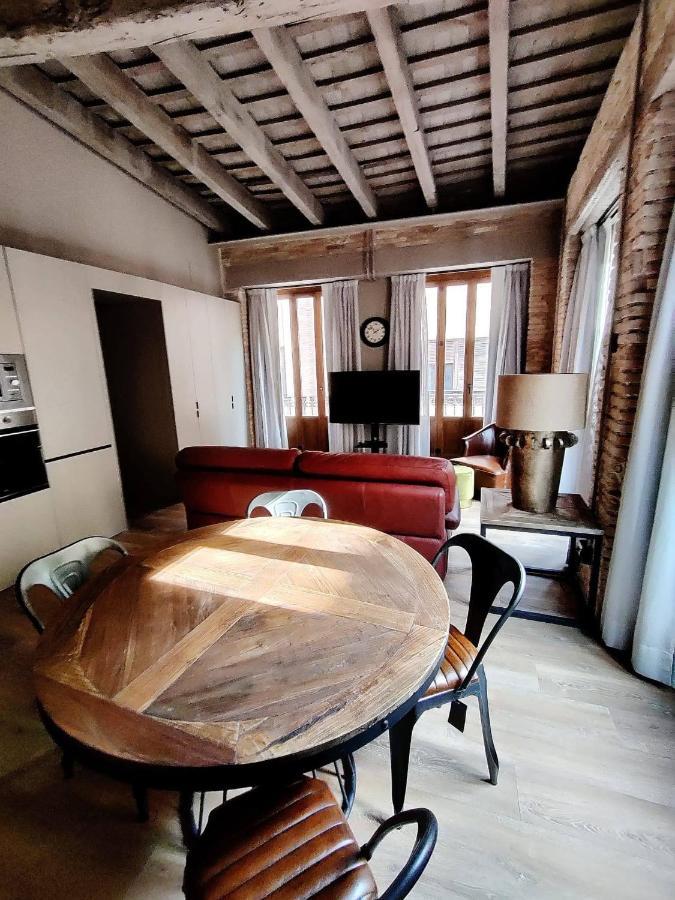 Plaza De La Merced Apartment