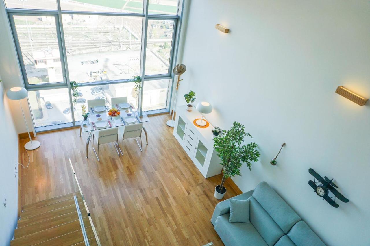 Apartamento Loft Duplex Con Parking Gratis *