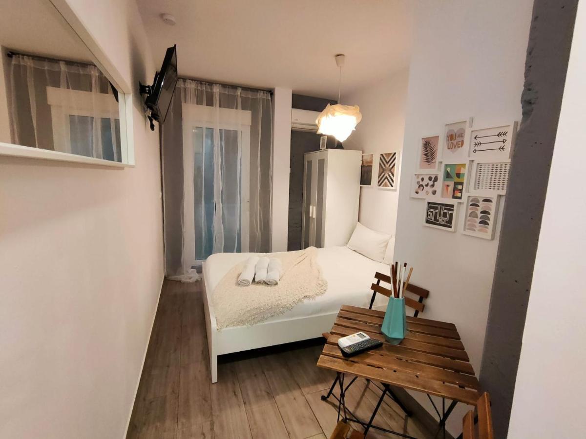 Pequeno Con Mini Piscina - No Climatizada Valencia