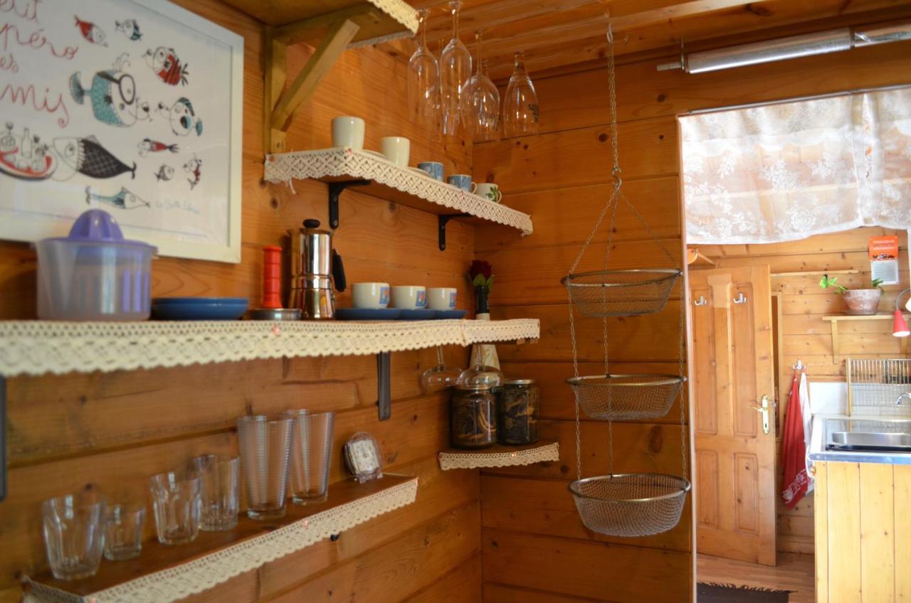 Vakantiehuis The Fool & The Princess Wooden House 2 *