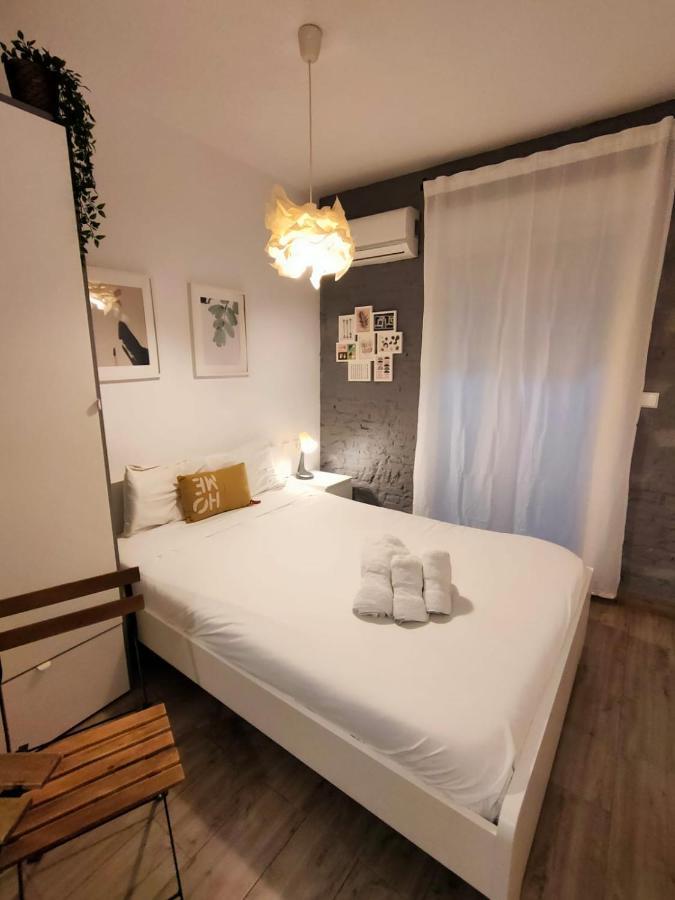 Pequeno Con Mini Piscina - No Climatizada Apartment *