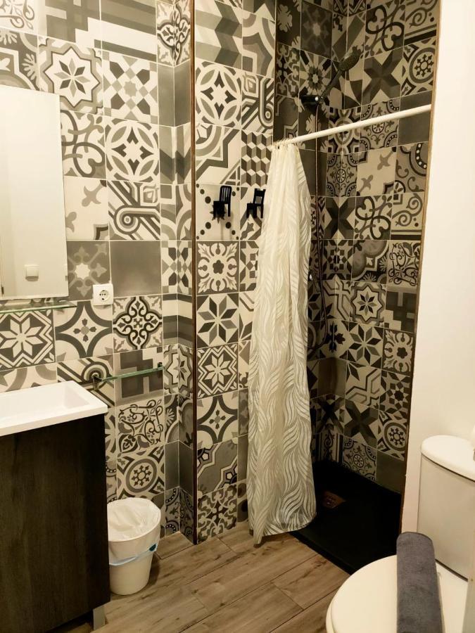 Pequeno Con Mini Piscina - No Climatizada Apartment