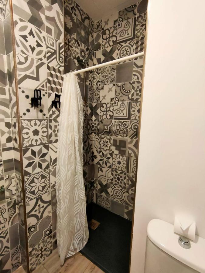 Pequeno Con Mini Piscina - No Climatizada Apartment Valencia