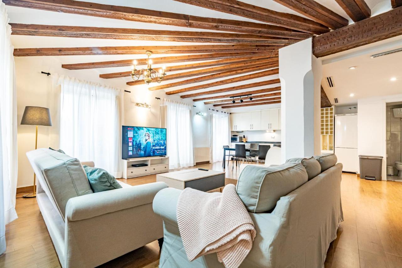 Duplex Mercado Apartment