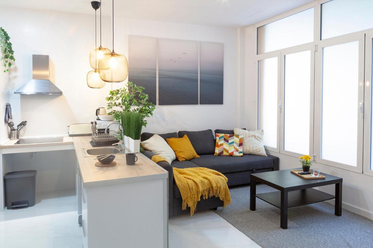 Artistic Digital Retreat-great Location Near Metro Apartamento Valência