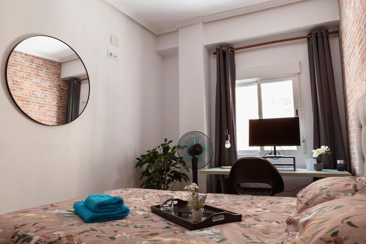 Luxury Artistic Digital Nomad 2 Bedroom W/terrace * Valência