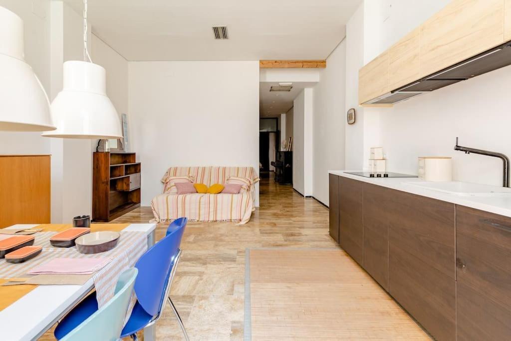 Apartment Cozy Loft Patio+pool +wifi Valencia