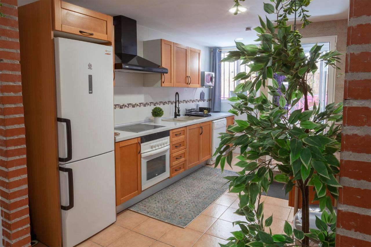 Apartment Luxury Artistic Digital Nomad 2 Bedroom W/terrace