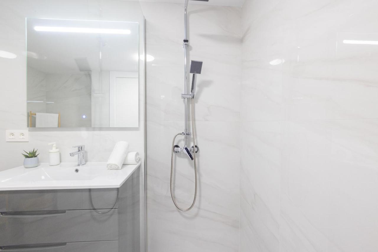 Florit Flats - The Apolo Appartement *