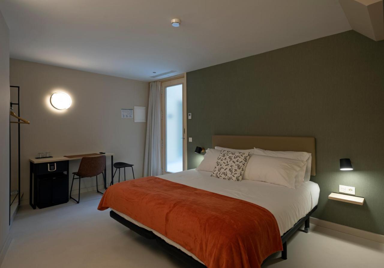 Hotel Mythic