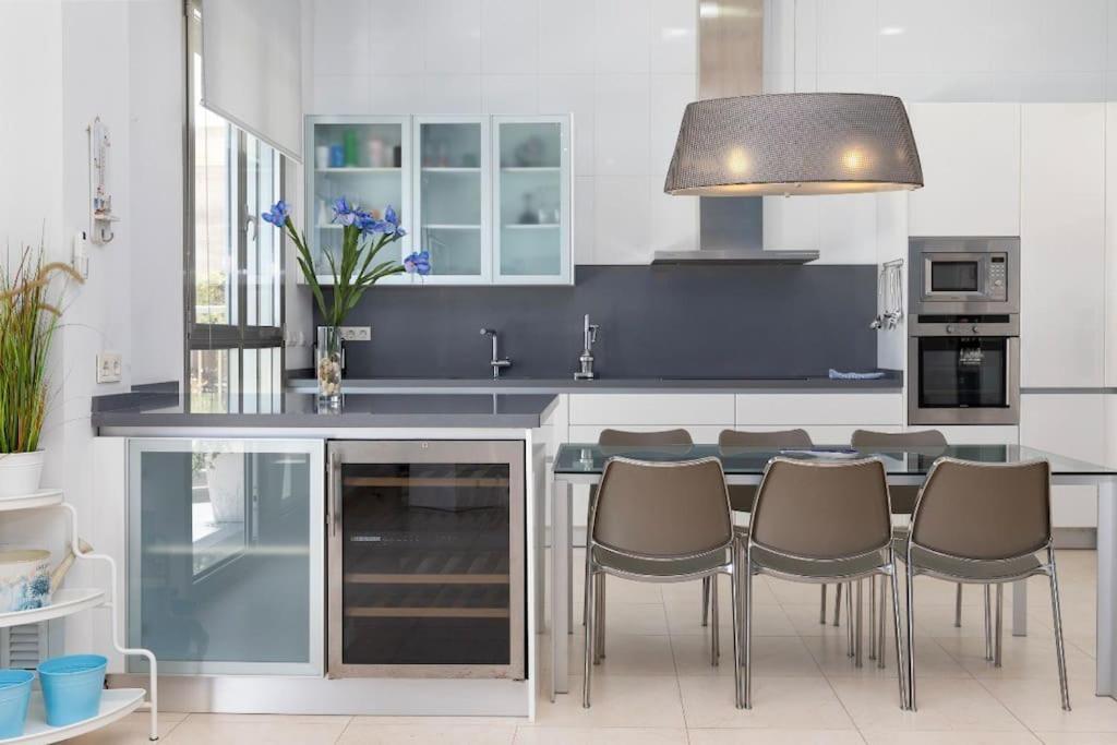 Apartment Luxury Sea View With 2