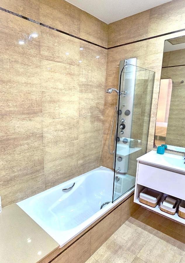 Luxury B40-7 On Apartment *