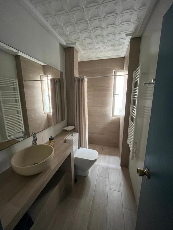 Apartment Modernized 3-bedroom Flat 500m To The Valencia
