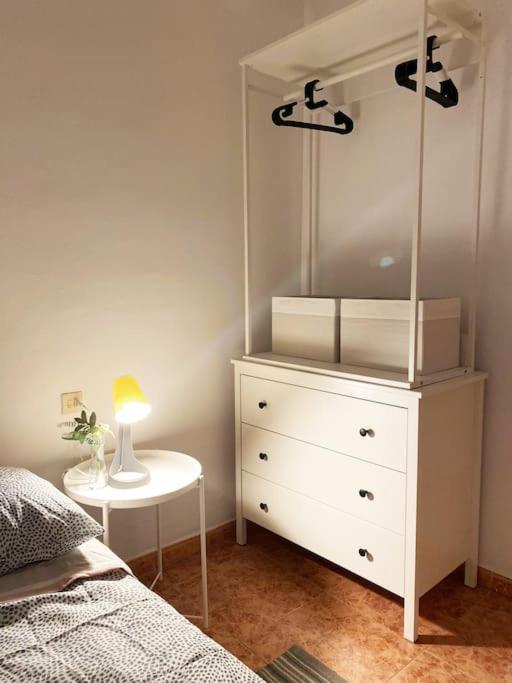 In Spacious Flat In * Valencia