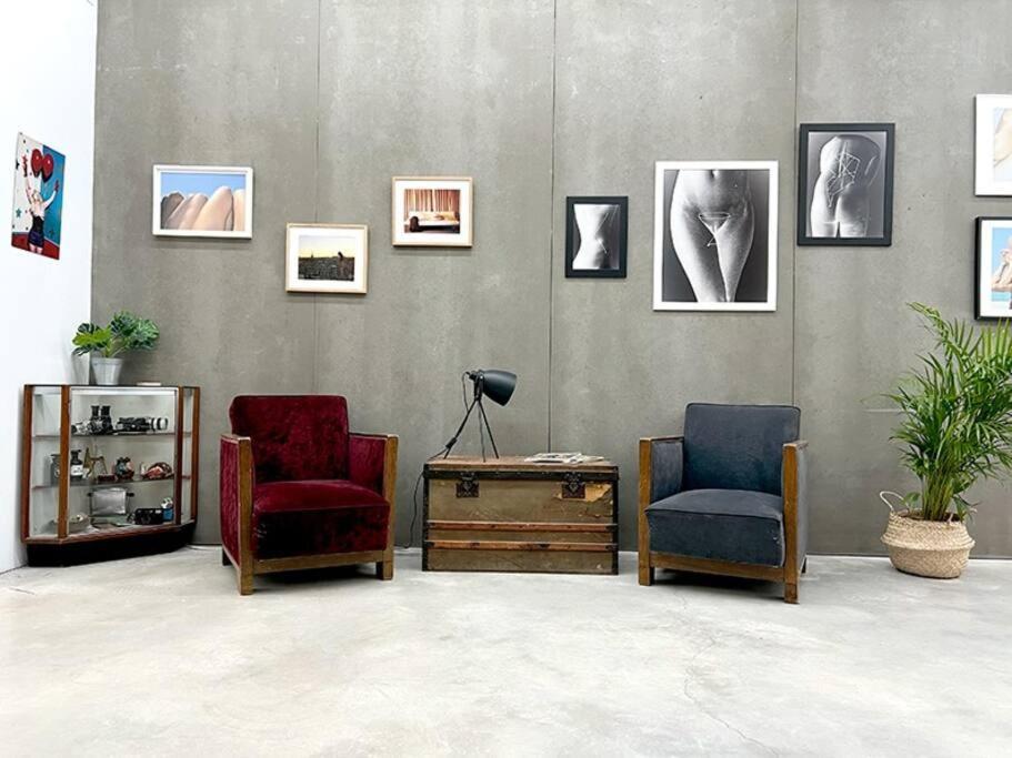 Apartment ☆☆ ☆☆ Photo Gallery. 3 Min Walk From Carmen Valencia