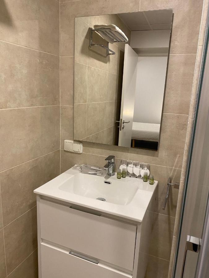 Travel Habitat Ave Sorolla Suites Apartment *